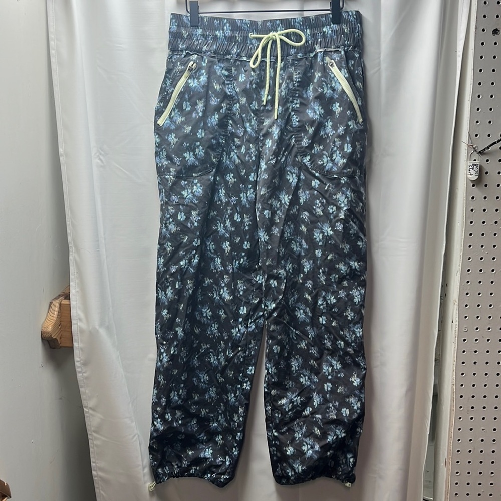 Free People‎ Movement Gray Blue Green Print Wind-pant- M